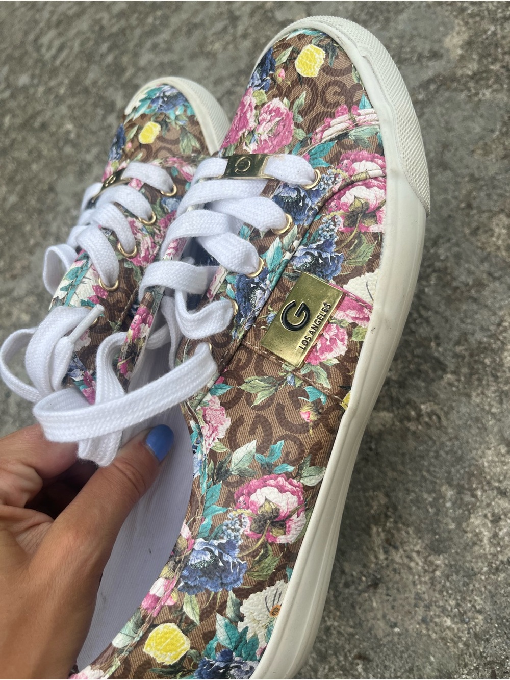 GBG Floral Sneakers women’s size 8.5